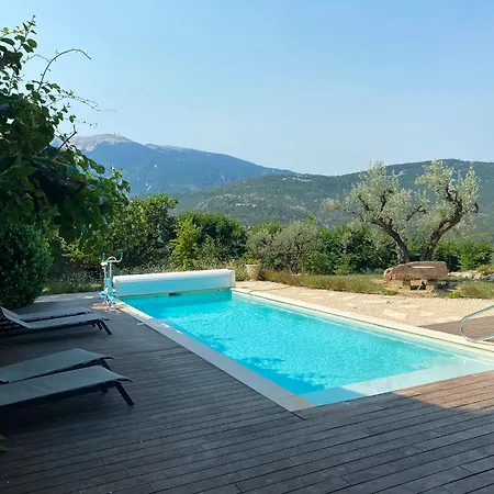 여관 D'hotes Fenetre Sur Le Ventoux